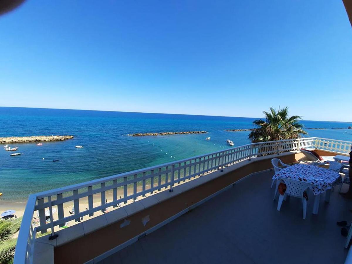 Appartamento Primo Sole Torre Melissa Bagian luar foto